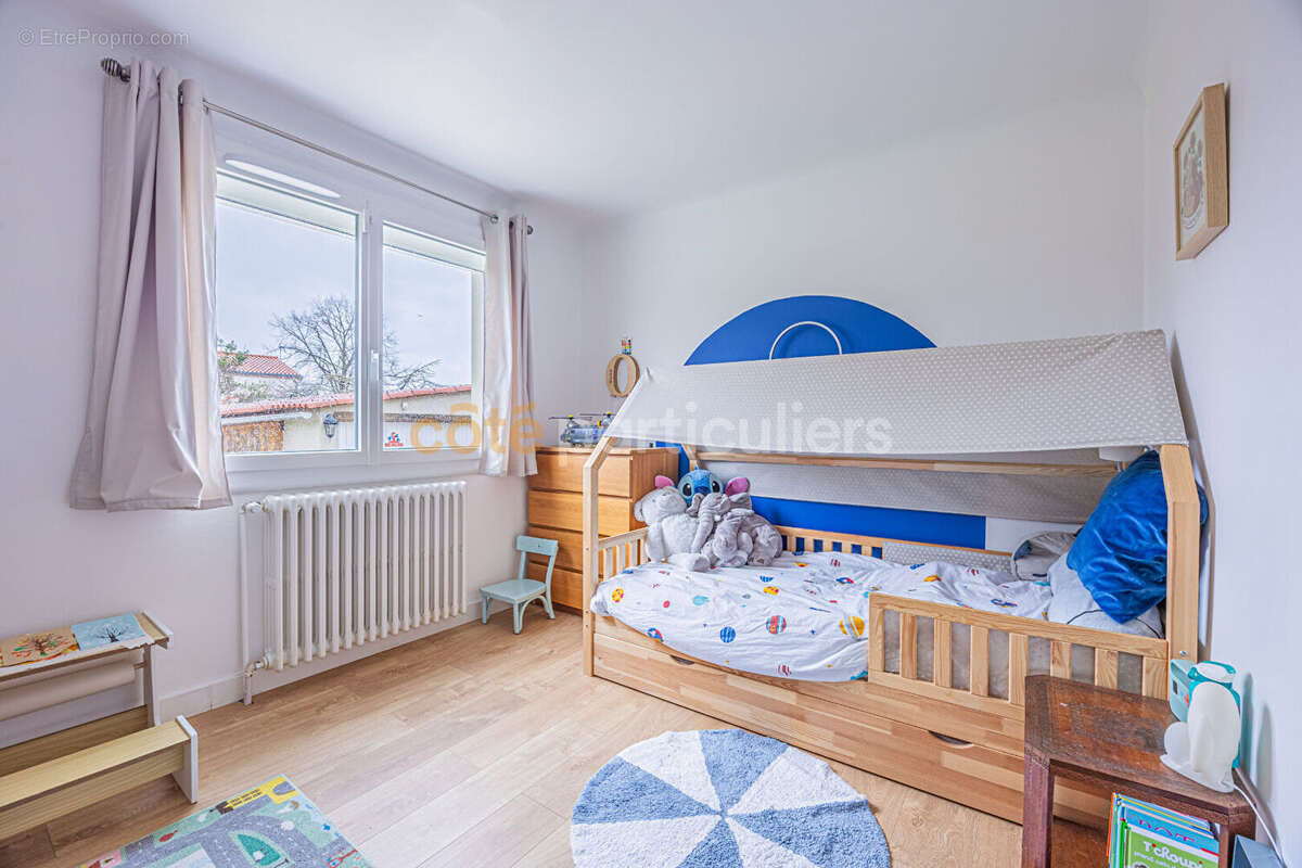 Maison à BOUGUENAIS