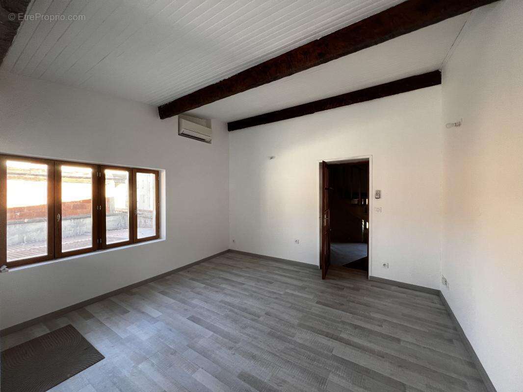 Appartement à RENAGE