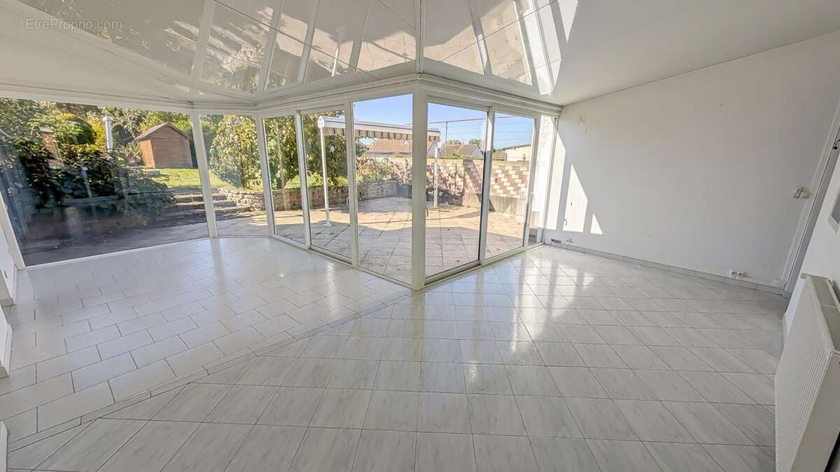 Maison à LA SUZE-SUR-SARTHE