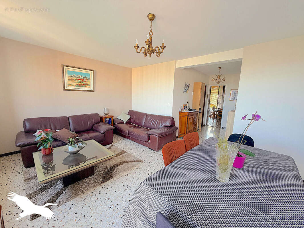 A VENDRE - Marseille 13013, Château Gombert / St Mitre - Appartement 4 pièces de 82m² avec terrasse et cave - Dernier étage - photo 5