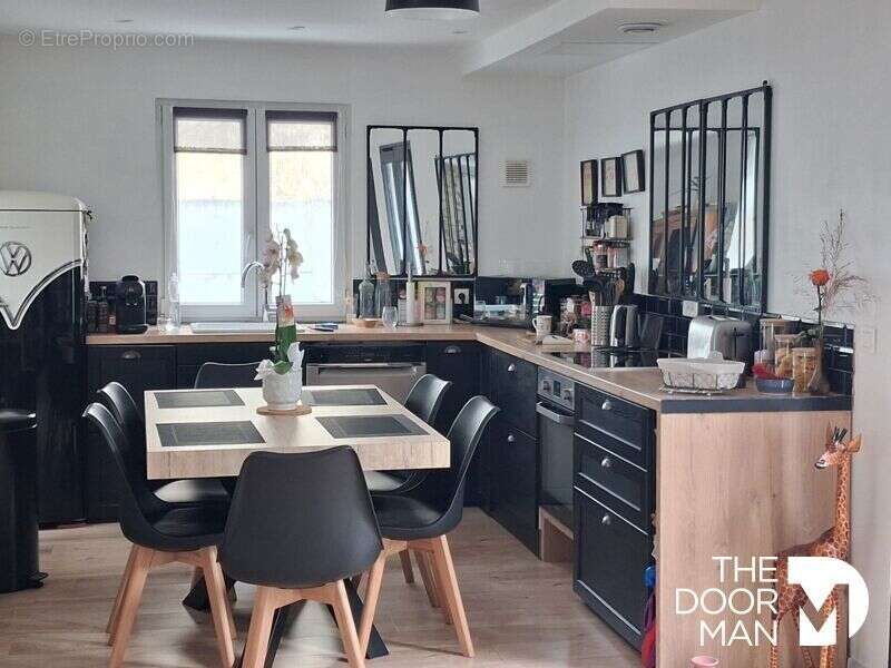 Maison à LE PERRAY-EN-YVELINES