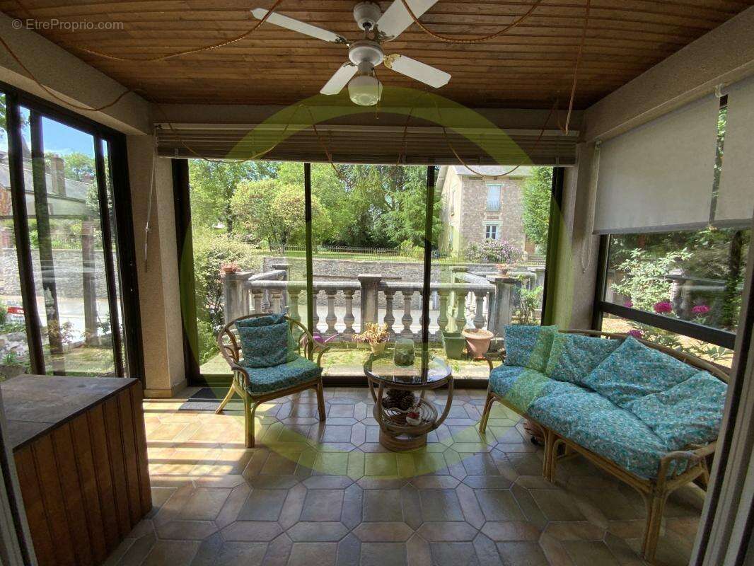 Maison à GENOUILLAC