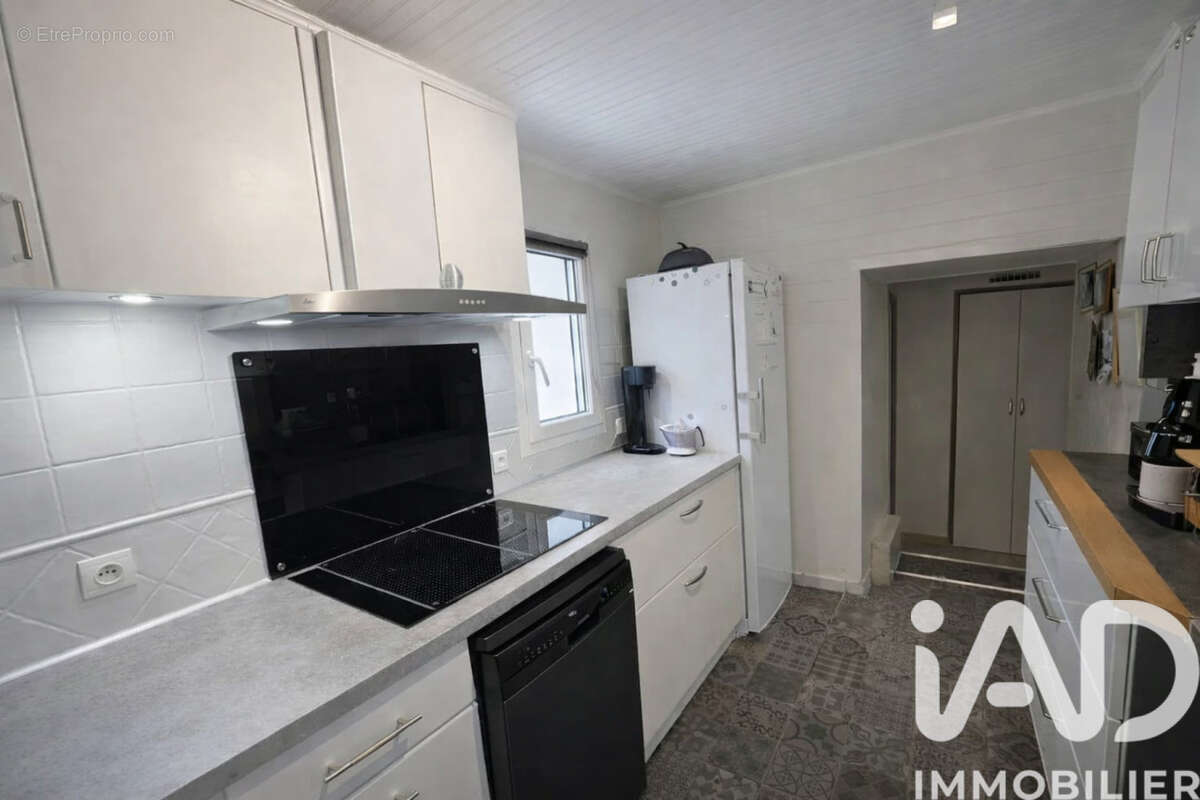 Maison 156 m² à Brignon  - photo 7