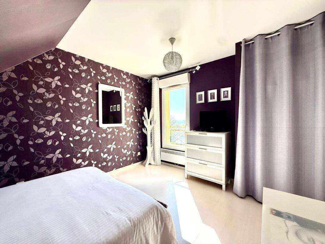 Maison à MEZY-SUR-SEINE