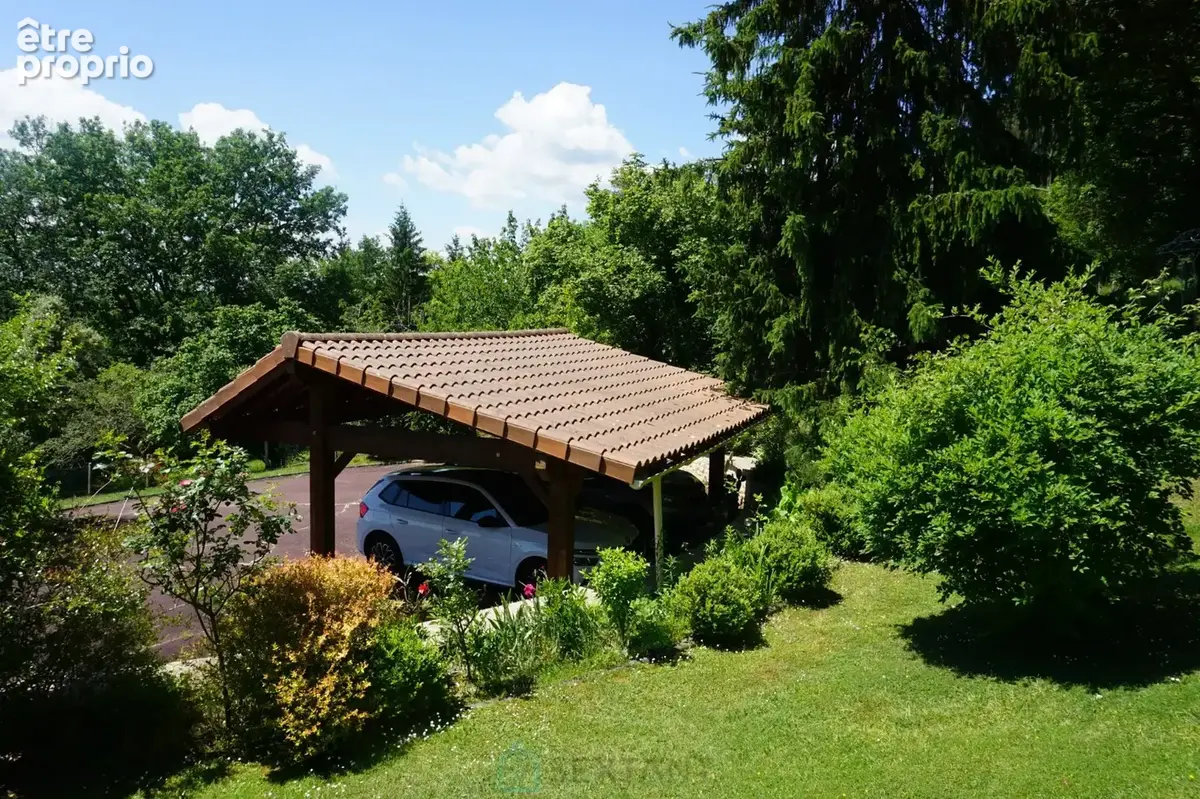 Elégante villa nichée sur les hauteurs du village de Brantôme. - photo 7