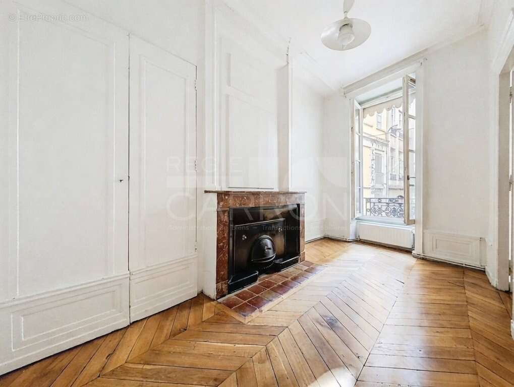 Appartement à LYON-1E