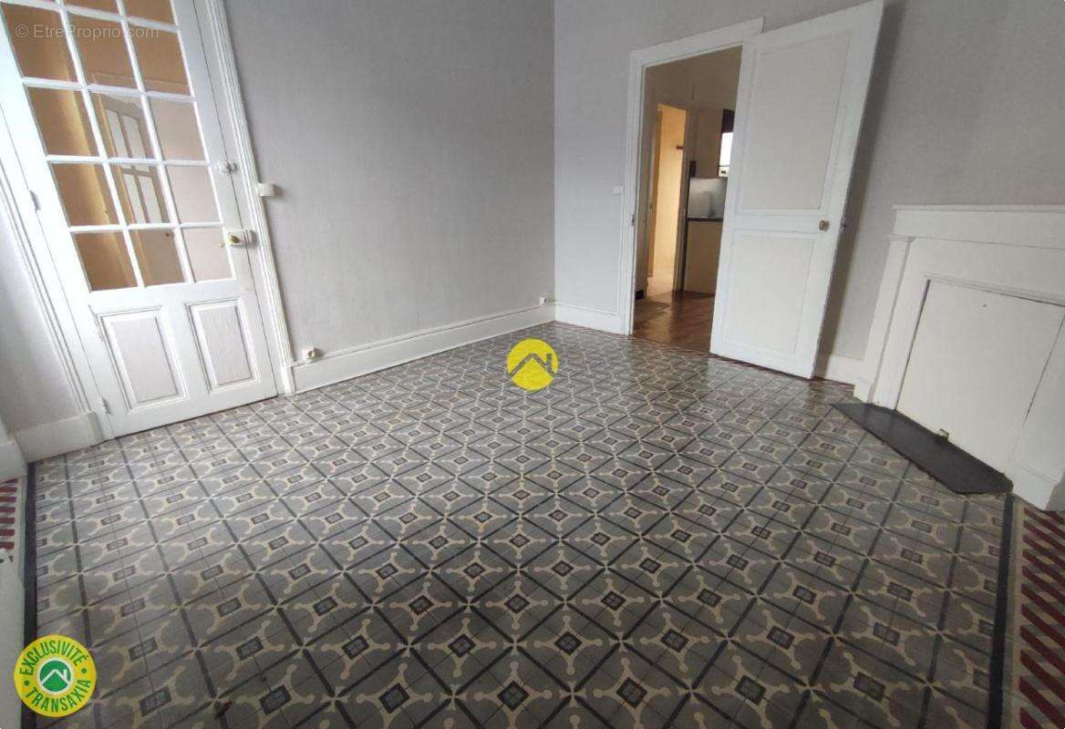 Maison à VAILLY-SUR-SAULDRE