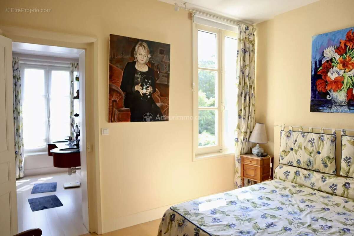 Maison à LA CHARTRE-SUR-LE-LOIR