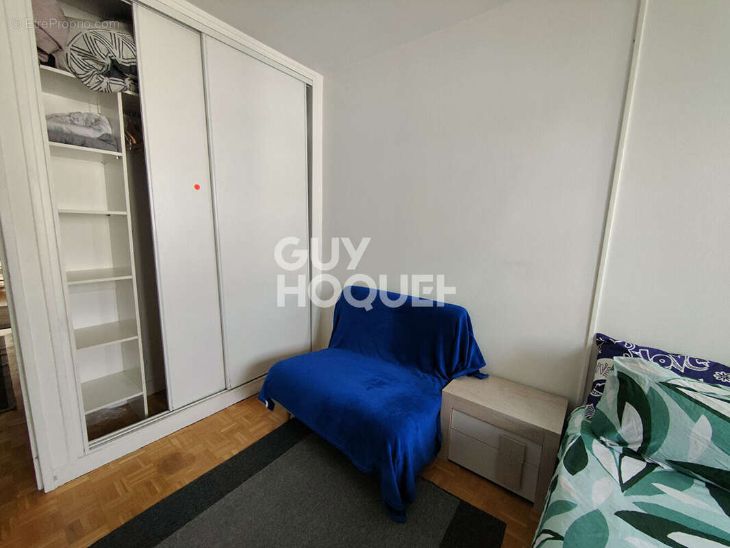 Appartement à COURBEVOIE