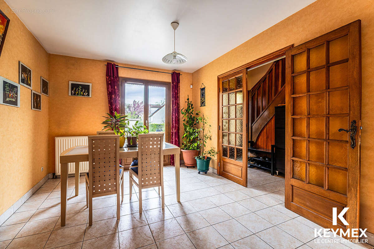 Maison à GOUSSAINVILLE