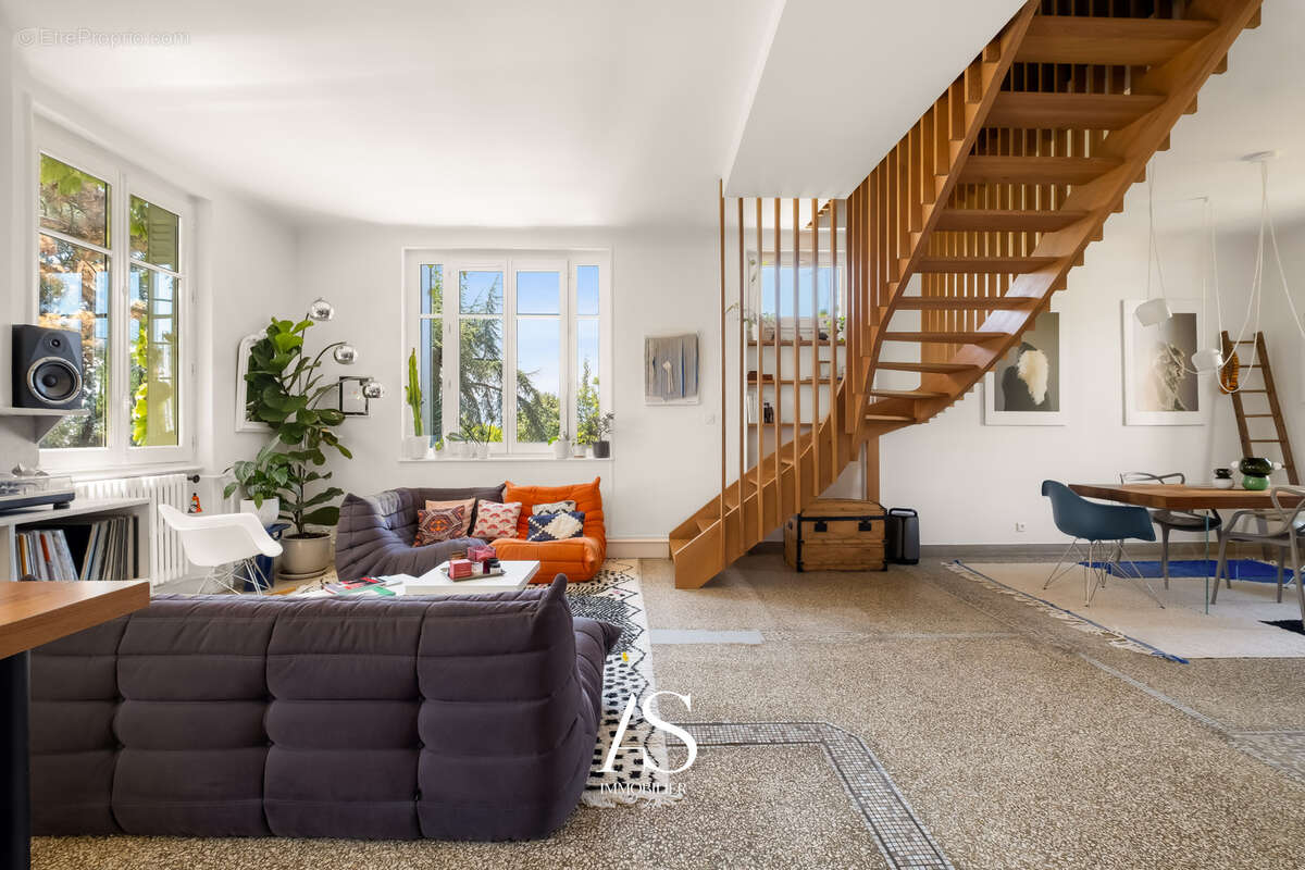 Appartement à SAINT-CYR-AU-MONT-D'OR