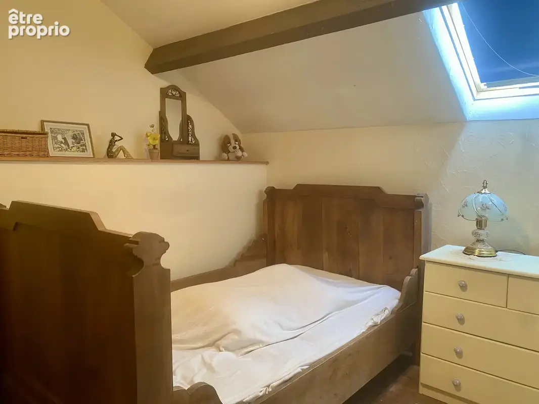 Charmante maison de village indépendante avec grande grange et 2 744 m² de terrain - photo 8