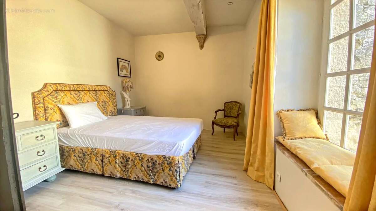 Maison à CASTILLONNES