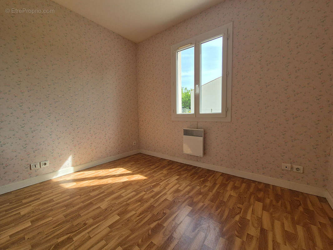 Maison à SURGERES