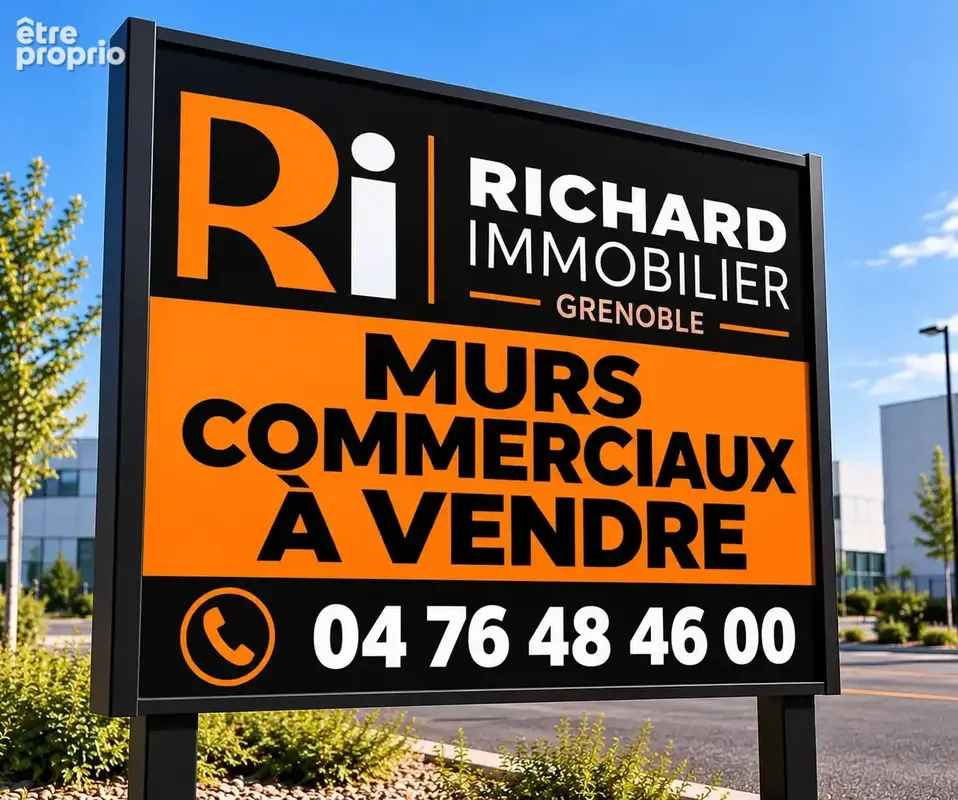 Crolles  STOP AFFAIRE murs commerciaux  50 m2+ terrasse   immeuble 2024 prix intéressant - photo 1