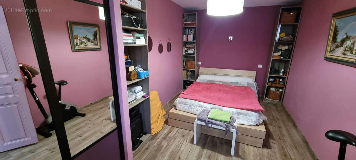 Maison à ENTRAYGUES-SUR-TRUYERE