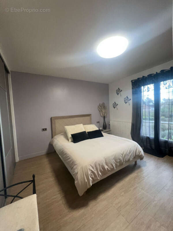 Maison à CHAUMONTEL