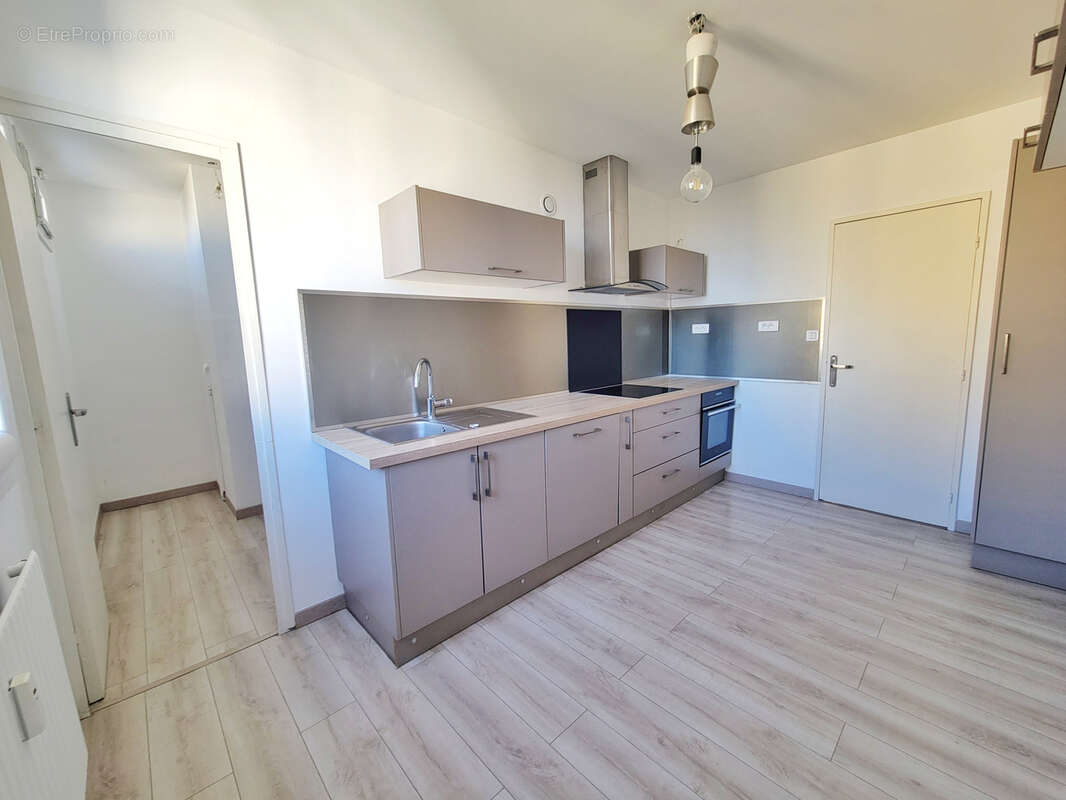 Appartement à OULLINS