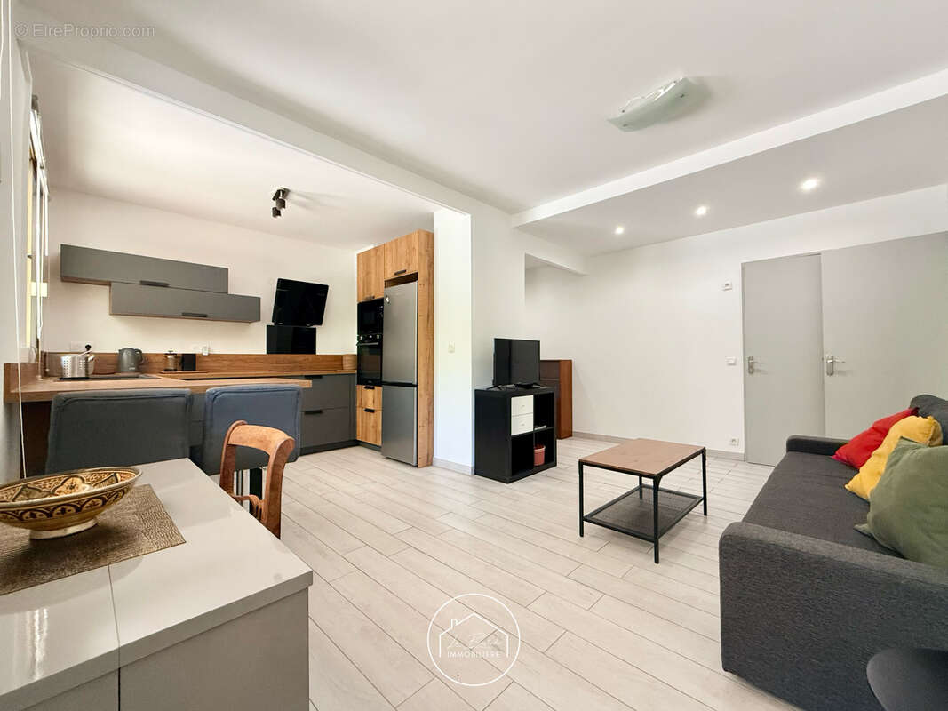 Appartement à MARSEILLE-9E