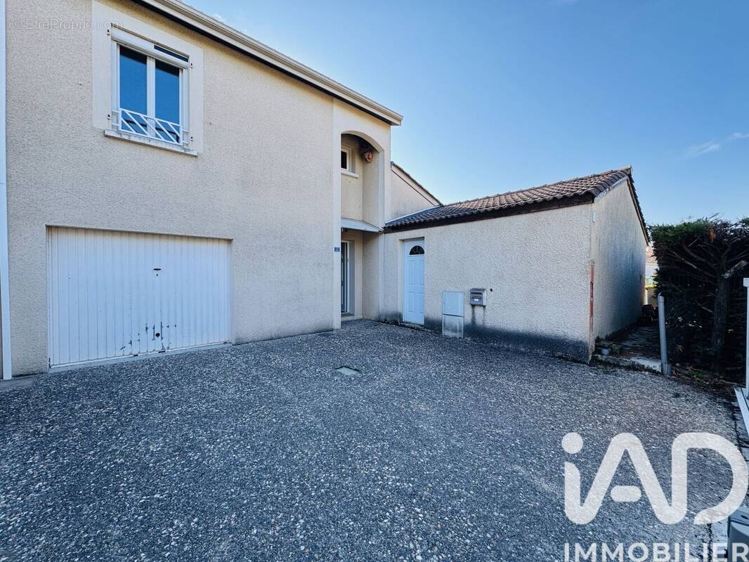 Photo 1 - Maison à ESPALAIS