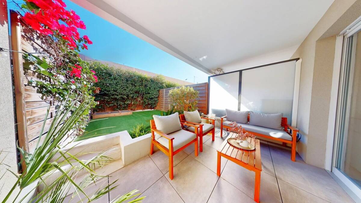 Appartement à VILLENEUVE-LOUBET