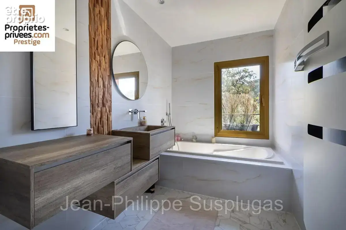Villa Sanary Sur Mer 7 pièce(s) 235 m2 - photo 13