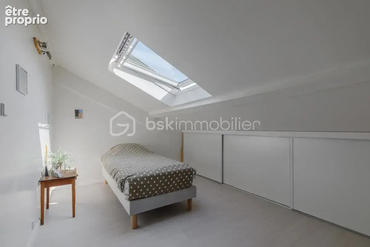 Charmant T3 traversant en duplex au sein d'une petite copropriété à MONTCHAT Lyon 3 - photo 8