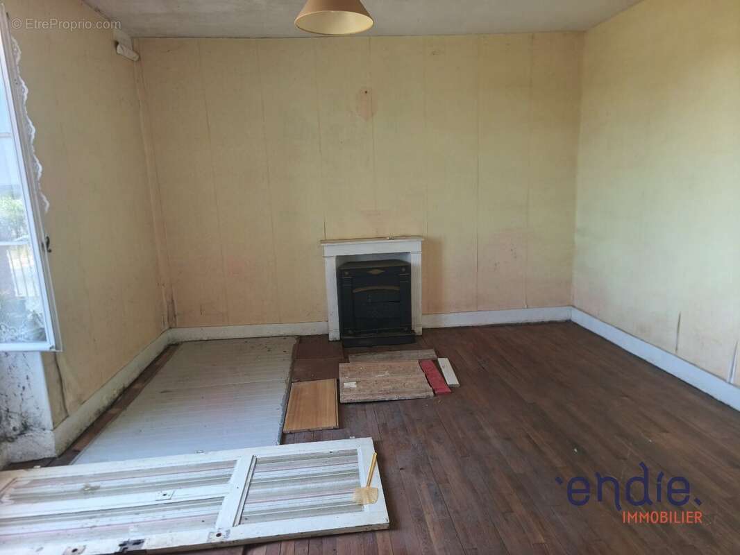 MURAT : maison de 9 pièces (152 m²) en vente - photo 5