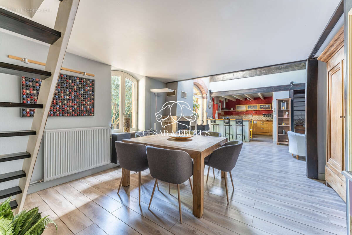 Appartement à VERNAISON