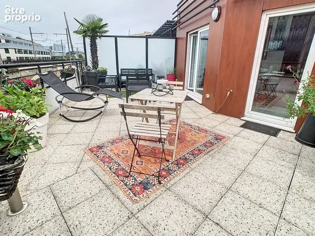 Dernier etage - appartement recent + terrasse - photo 3