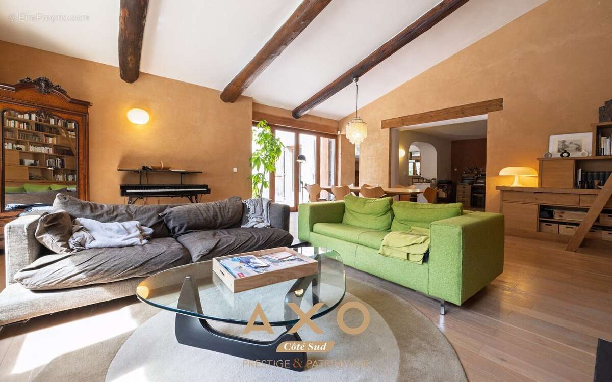 Pays de forcalquier - lurs - bastide - 518 m² - 8 chambres - piscine - salle de concert - parc 3 ha - 1 870 000  - photo 5