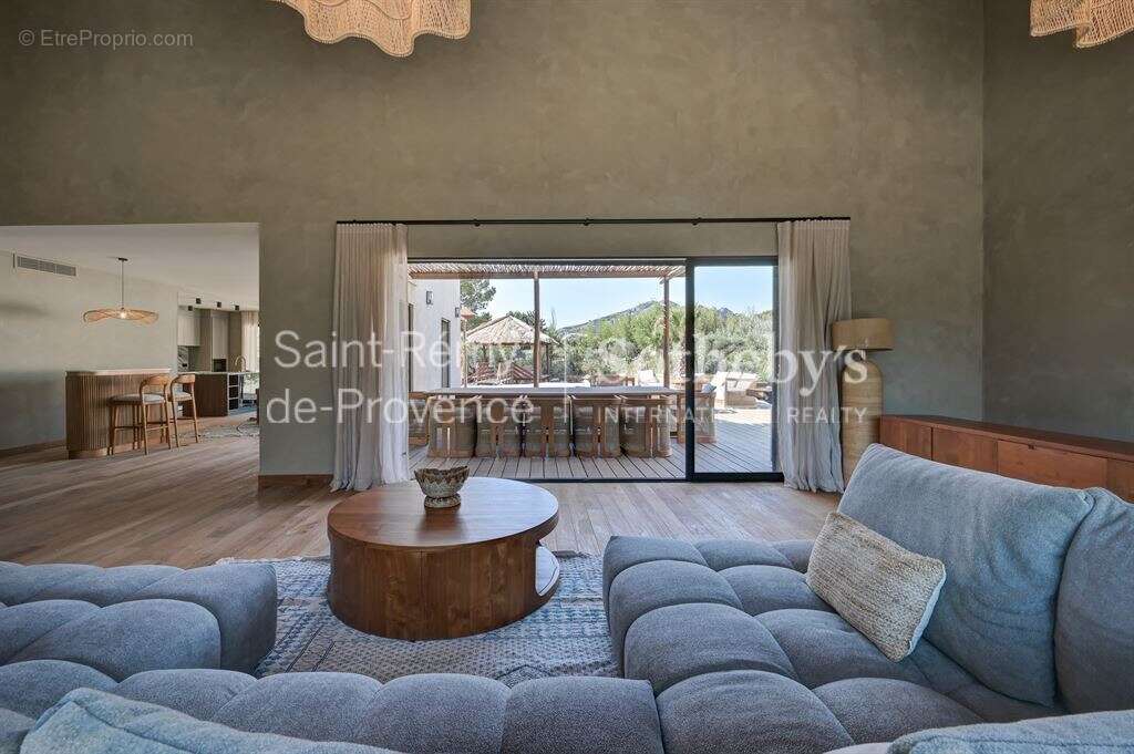 Villa contemporaine parfaitement équipée, vue Alpilles et emplacement privilégié - photo 10