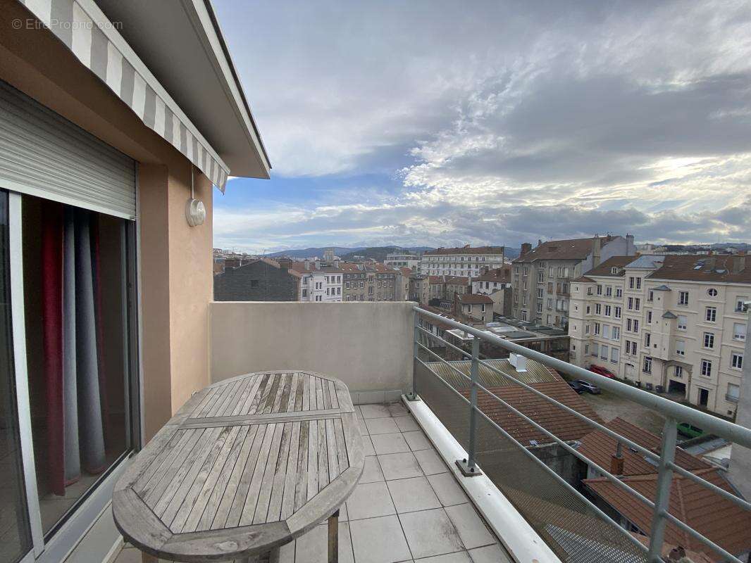 Appartement à SAINT-ETIENNE
