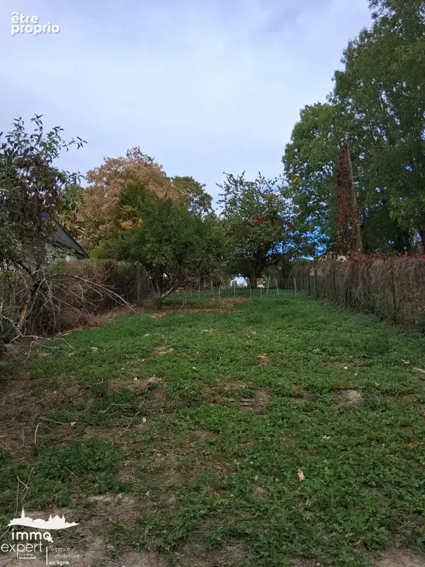 Terrain à CONTREXEVILLE