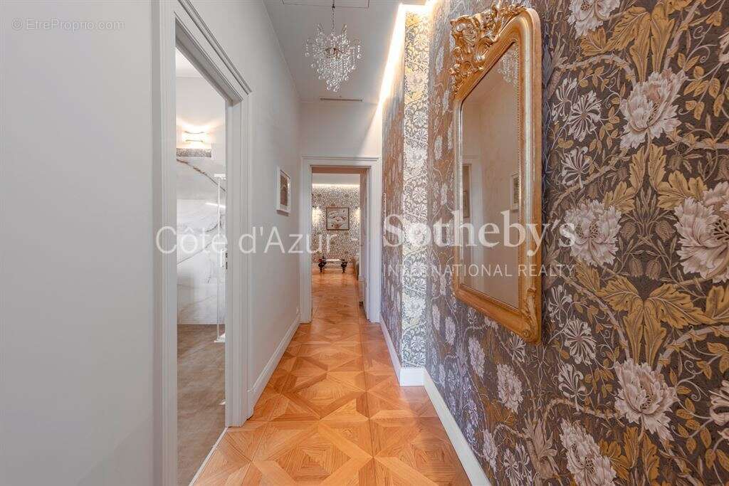 Le Majestic Nice appartement Belle Époque rénové de 260 m² avec balcon - photo 19