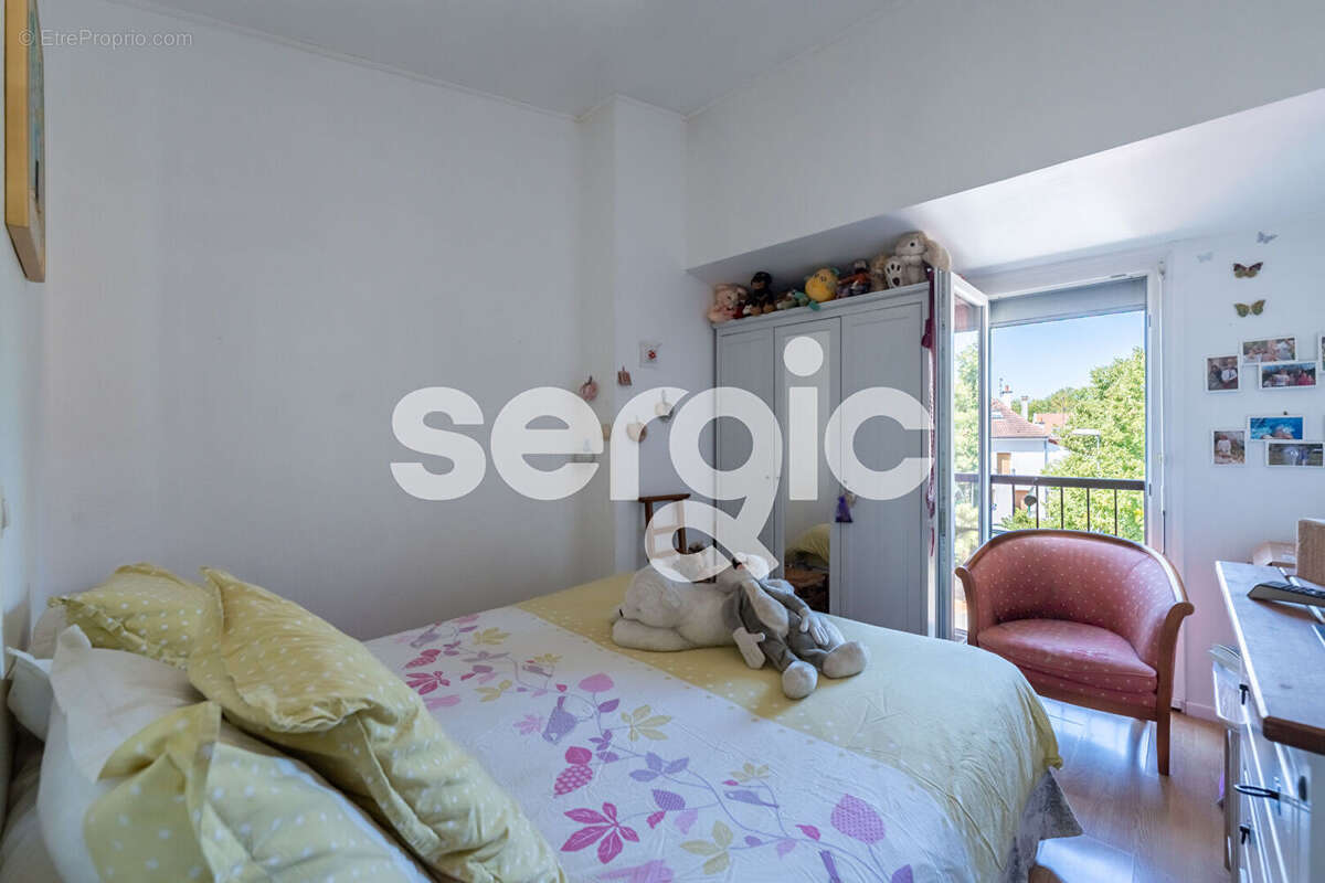 VIAGER OCCUPÉ - F4 en duplex Vieux Torcy - Dame de 75 ans - photo 9