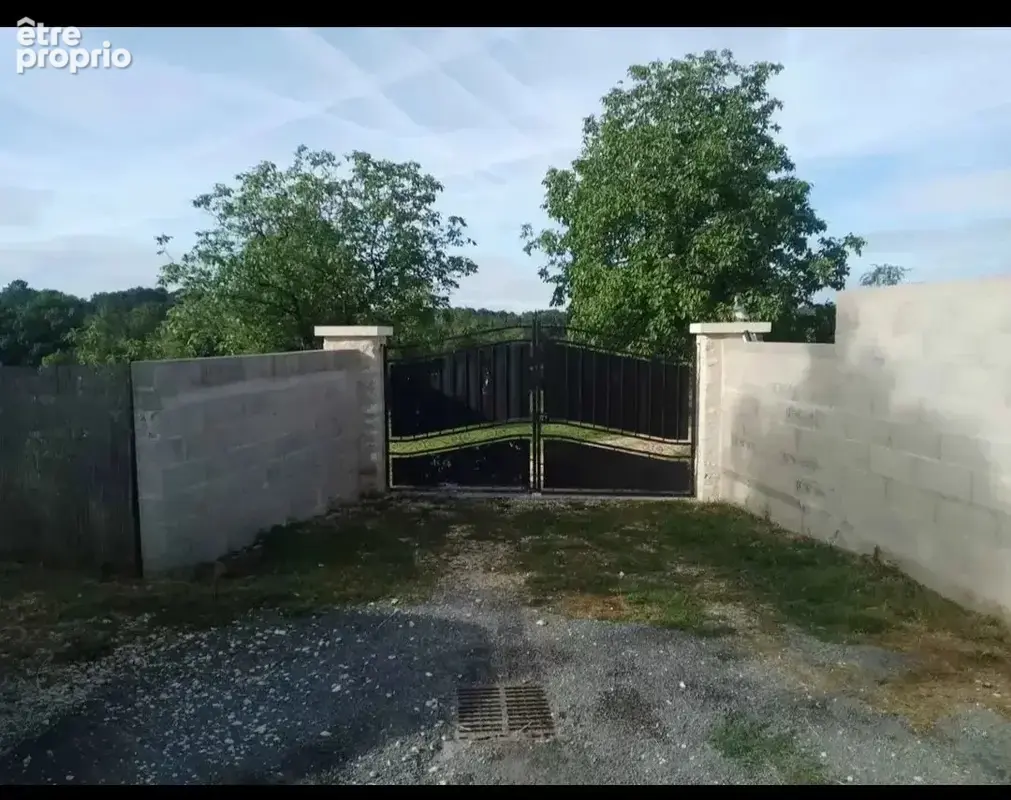 Maison de deux chambres à terminer avec un grand terrain - photo 7