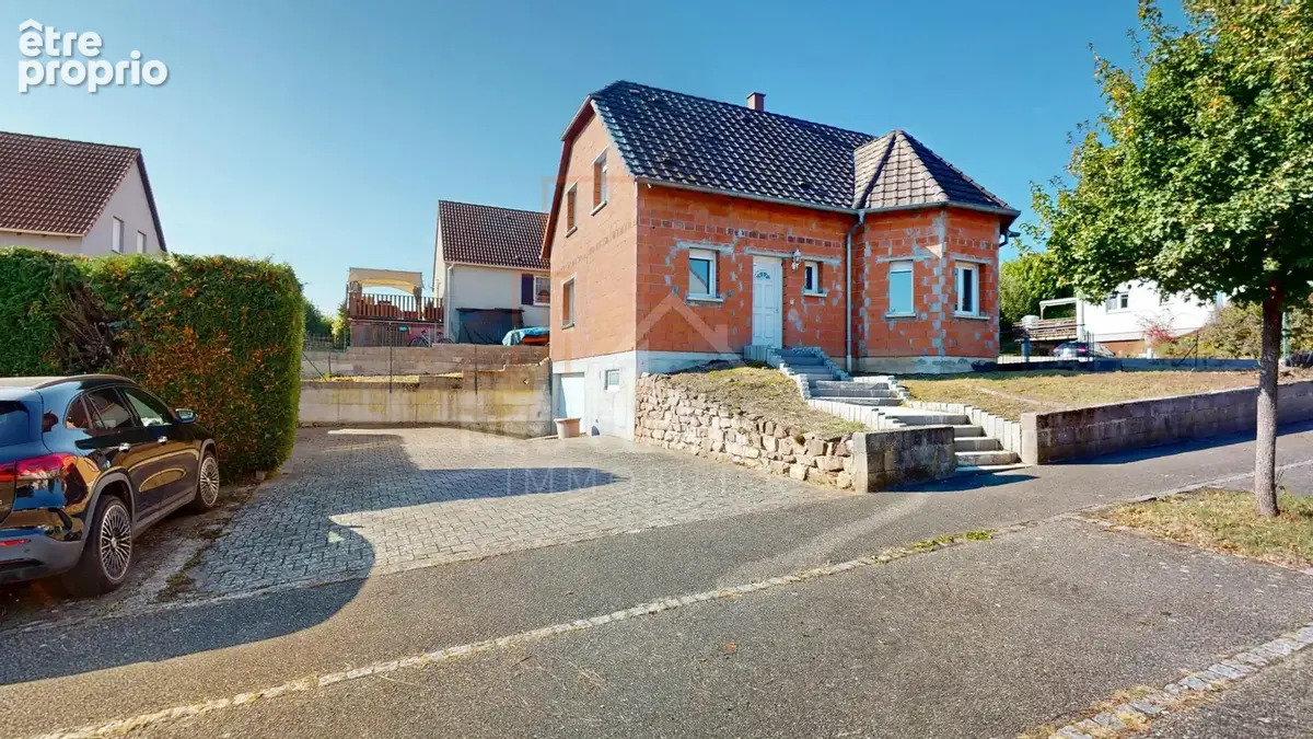 -- Beau potentiel pour cette maison 7 pièces au calme -- - photo 4