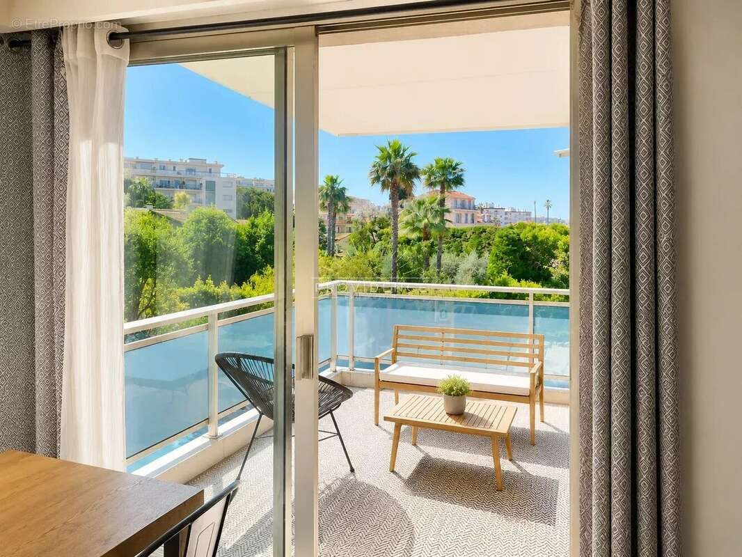 Appartement à CANNES
