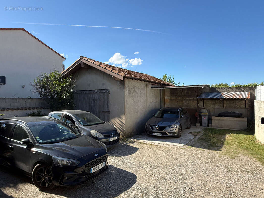 Maison familiale avec grand terrain et dépendance à Bourg-lès-Valence - photo 18