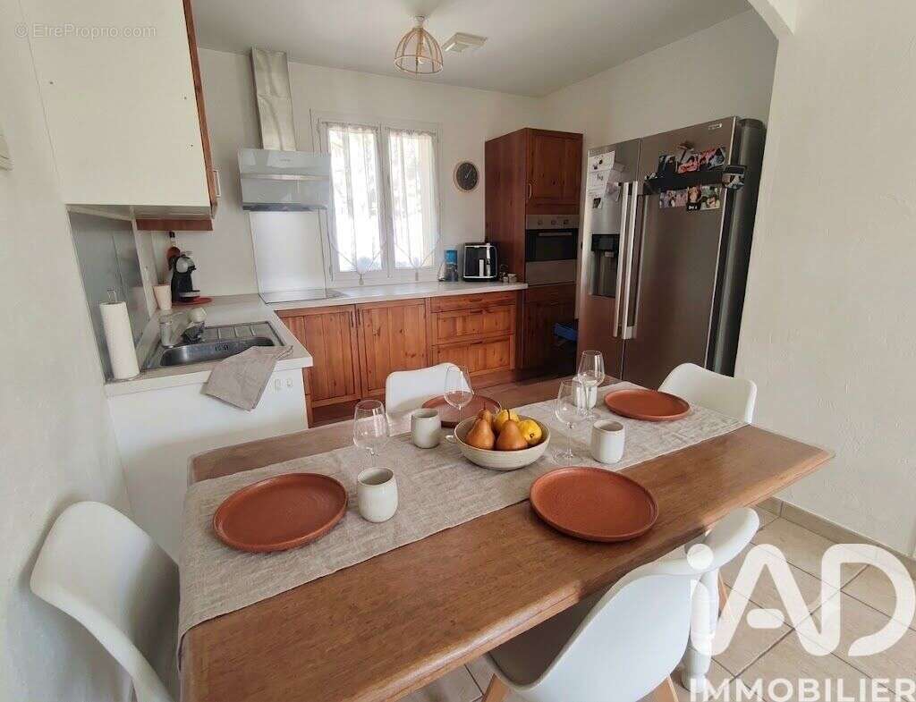 Photo 3 - Maison à ENTRECASTEAUX