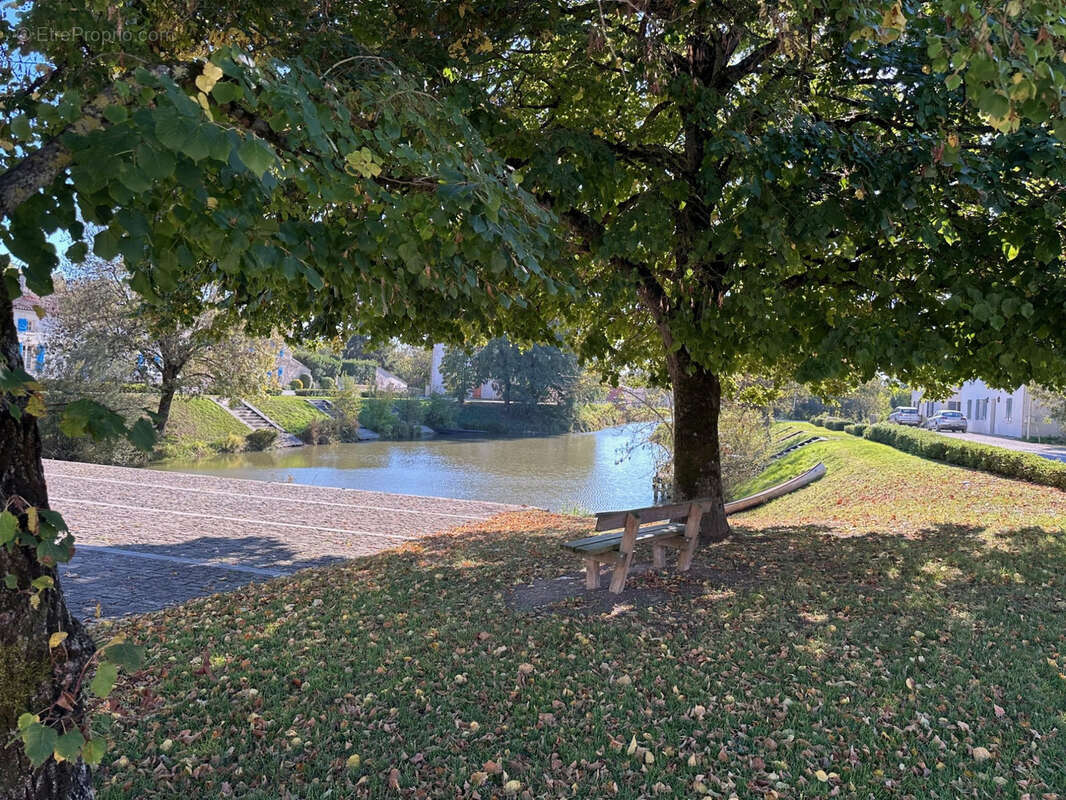 Maison à BOUILLE-COURDAULT