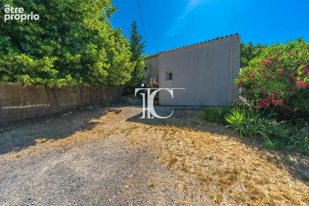 Villa 111m² habitables 629m² de terrain proche centre village des vans - photo 23