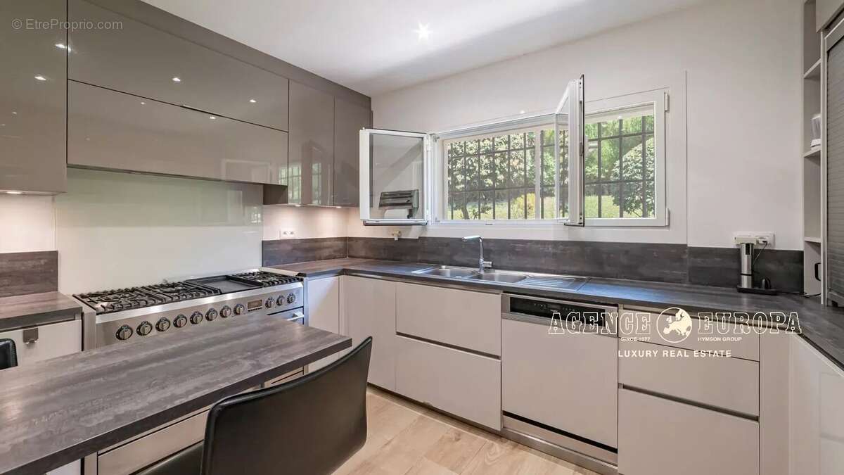 Mougins - domaine prive - charmante villa - photo 12