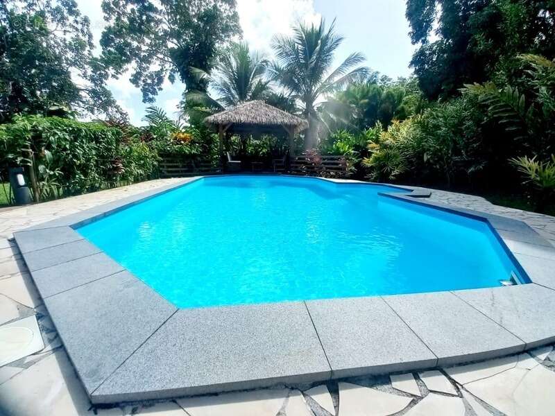 Maison à PETIT-BOURG