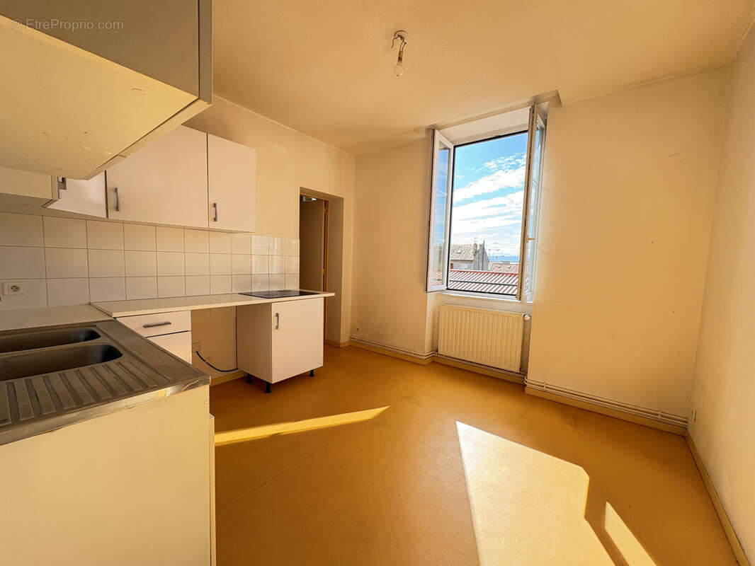 Appartement à CHARLIEU
