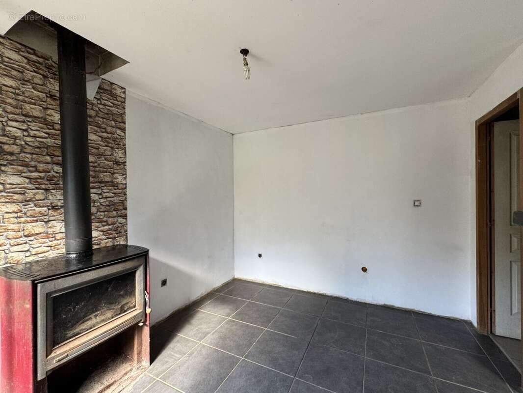 Maison à PIETS-PLASENCE-MOUSTROU