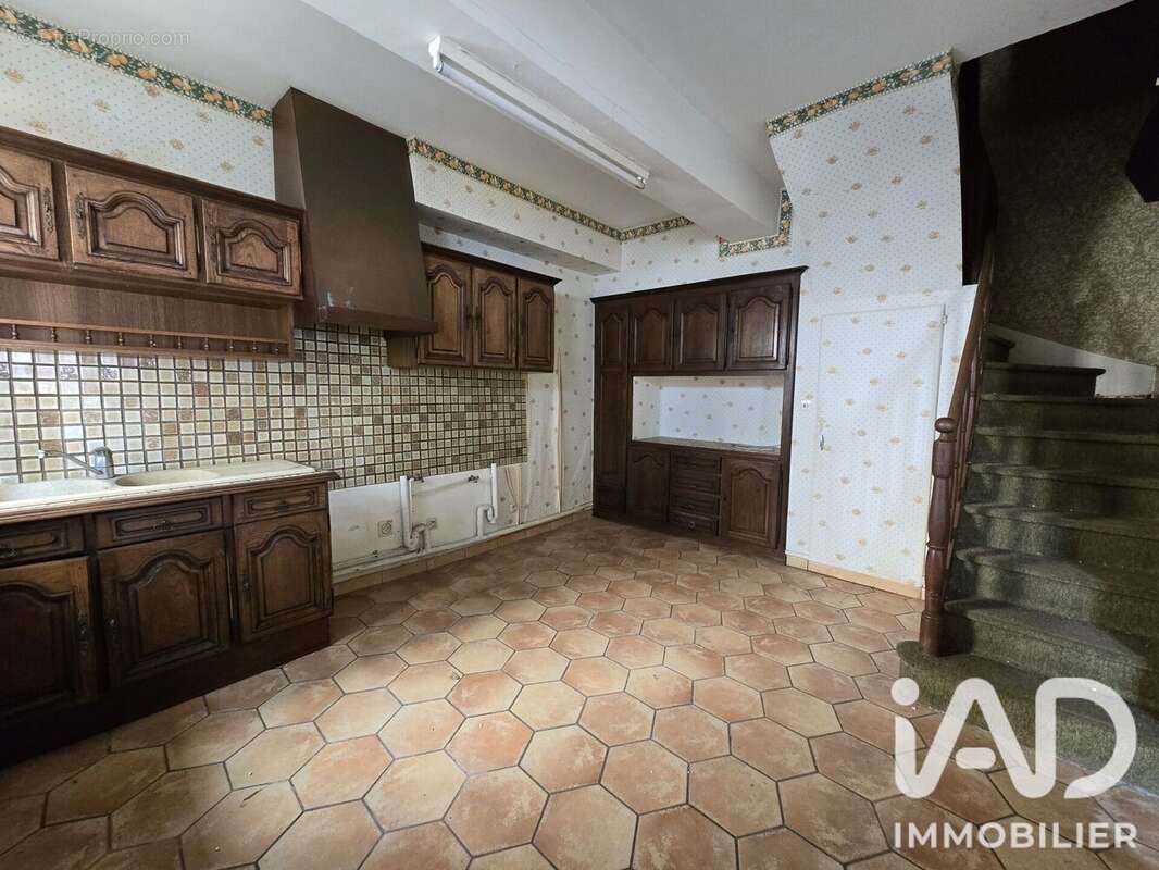 Maison 95 m² à Thouars  - photo 4