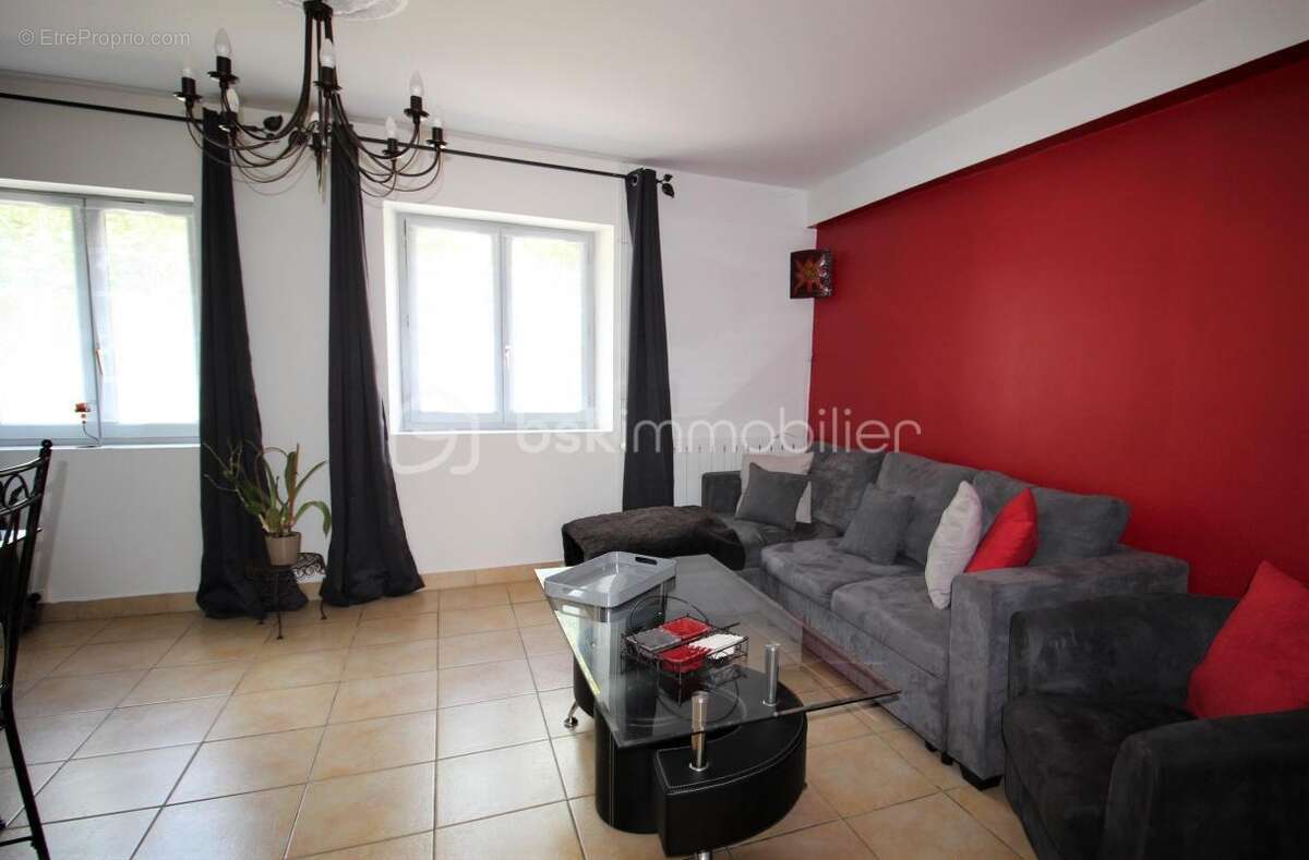 Maison à SOMMECAISE