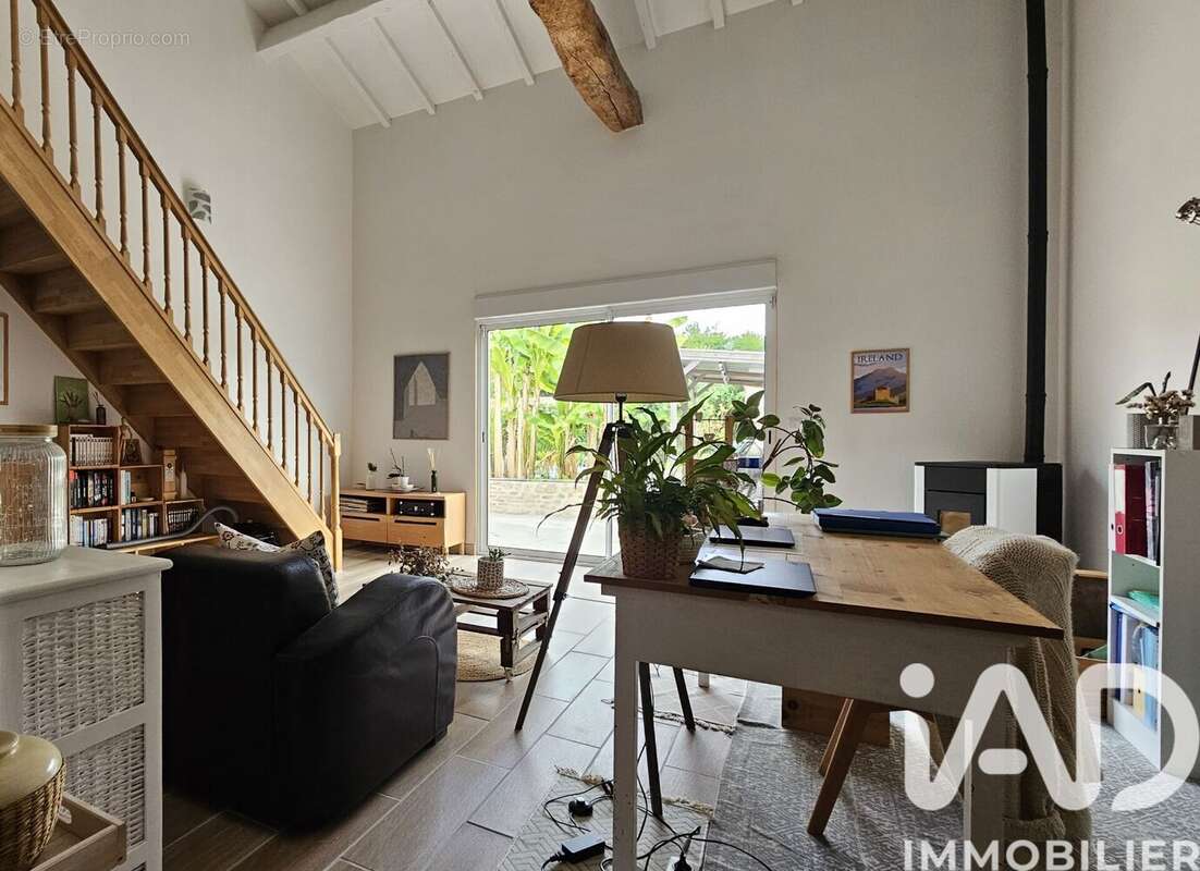 Photo 8 - Maison à SAINT-YZAN-DE-SOUDIAC